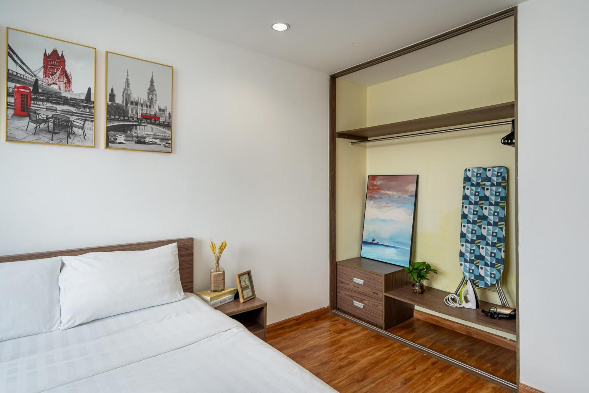 Căn hộ Otis Apartment - Balcony View - Steps From Bui Vien - International Plaza Building - District 1